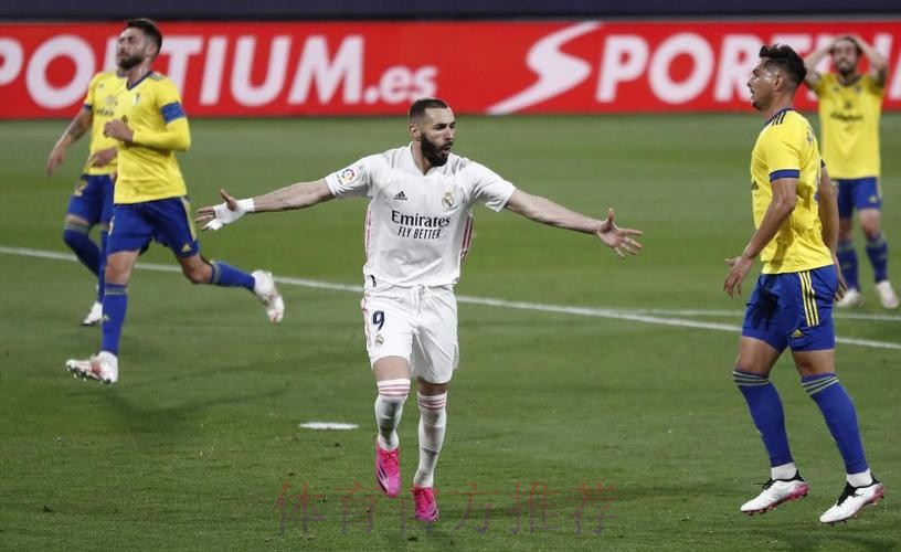 本泽马：维尼修斯非常伤心 最后知道没获奖难受